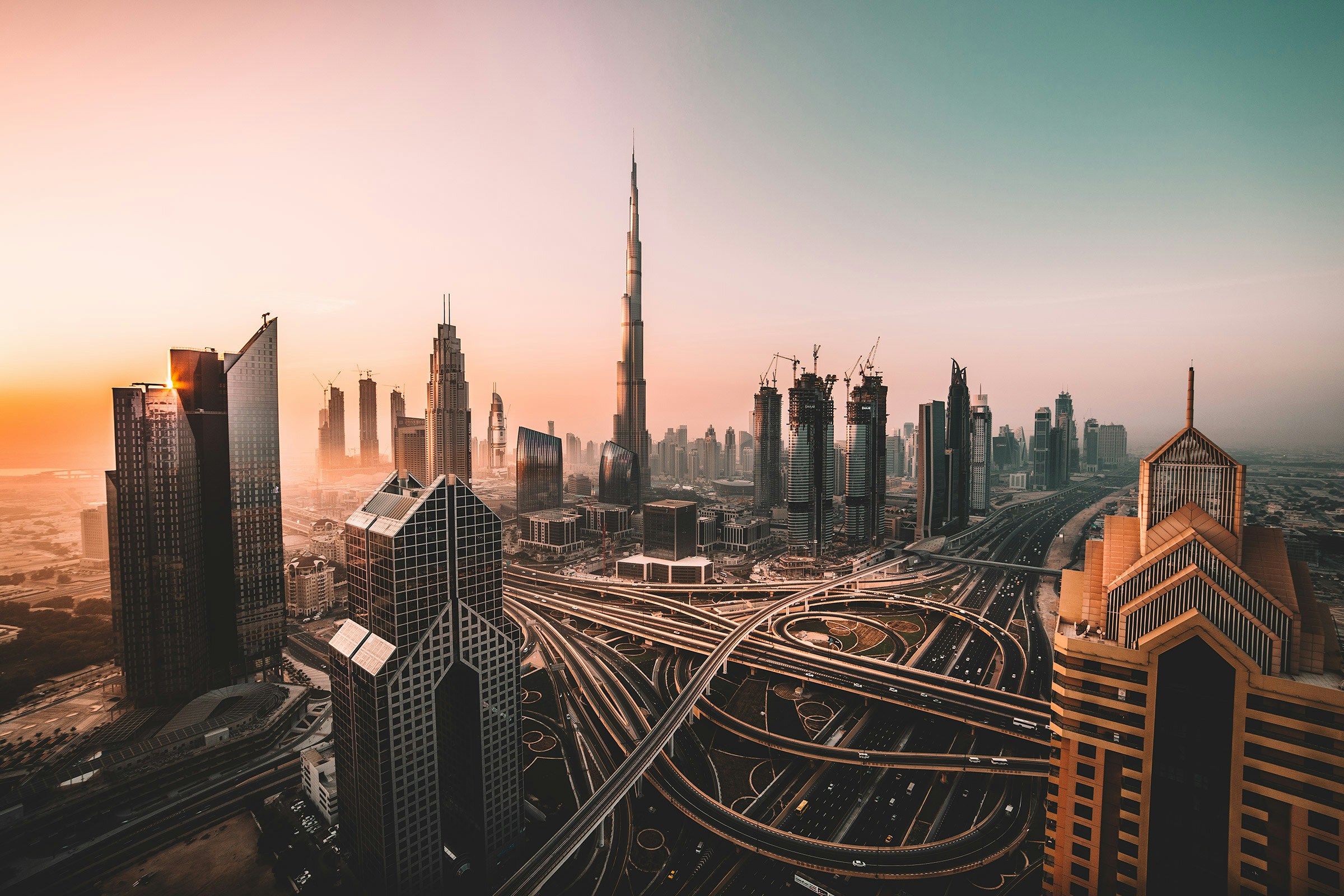 نشاط قياسي في سوق العقارات بدبي مع معاملات بقيمة 3.6 مليار دولار في أسبوع واحد