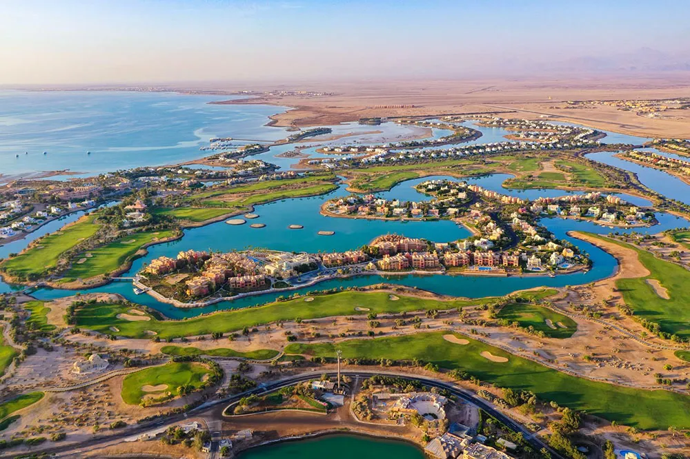 مدينة الجونة المصرية  تسرع وتيرة البناء وتكشف عن مشاريع عقارية وسياحية جديدة لتعزيز جاذبيتها العالمية