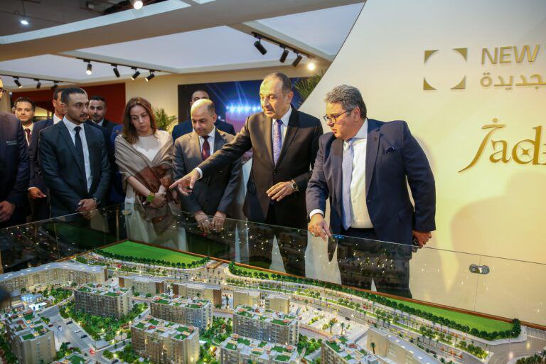 وزير قطاع الأعمال يتفقد جناح مصر الجديدة للإسكان في سيتي سكيب مصر 2025 ويشيد بمشروعاتها الاستثمارية