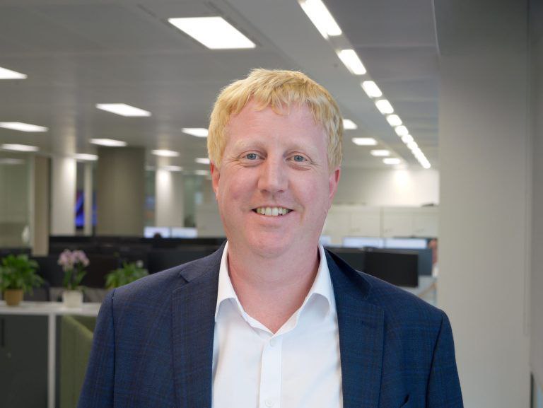 HDR تعين بول جونز رئيسًا لقطاع العقارات والتجارة في أوروبا والشرق الأوسط وأفريقيا لتعزيز حضورها الإقليمي