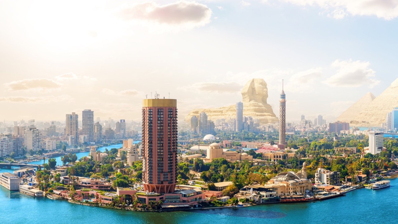 زيادة حصص مستثمرين خليجيين وتوجه رؤوس الأموال الإقليمية نحو السوق المحلي يعيدان رسم خريطة الاستثمار العقاري في مصر العقار المصري يستعيد زخمه الاستثماري بتدفقات سعودية جديدة تعزز الثقة وتدعم مسار النمو