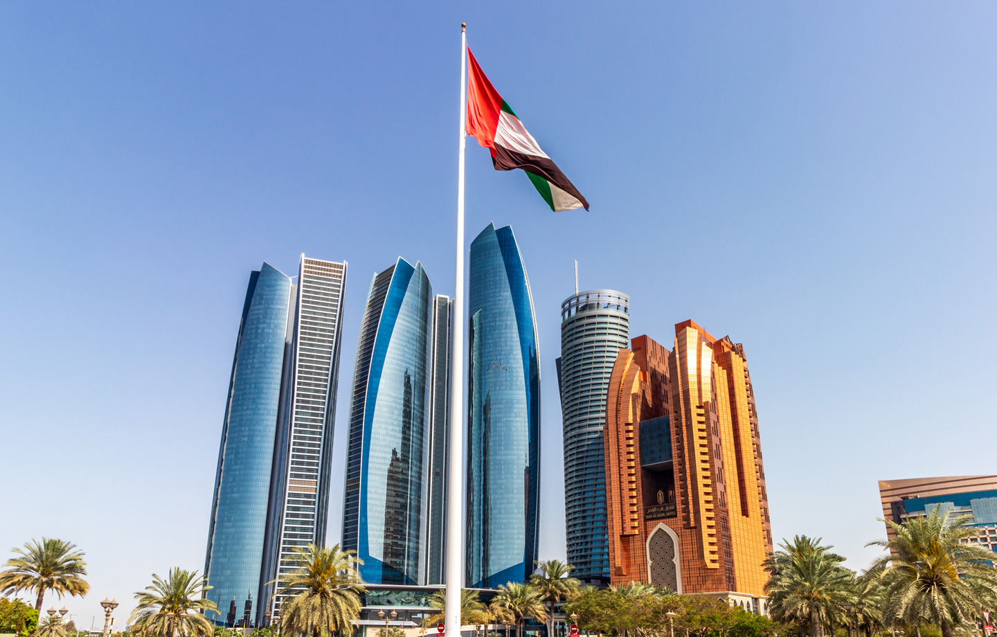 العلامات التجارية تغزو سوق العقار الفاخر بالإمارات.. وأرقام صادمة للعقارات "براندد"