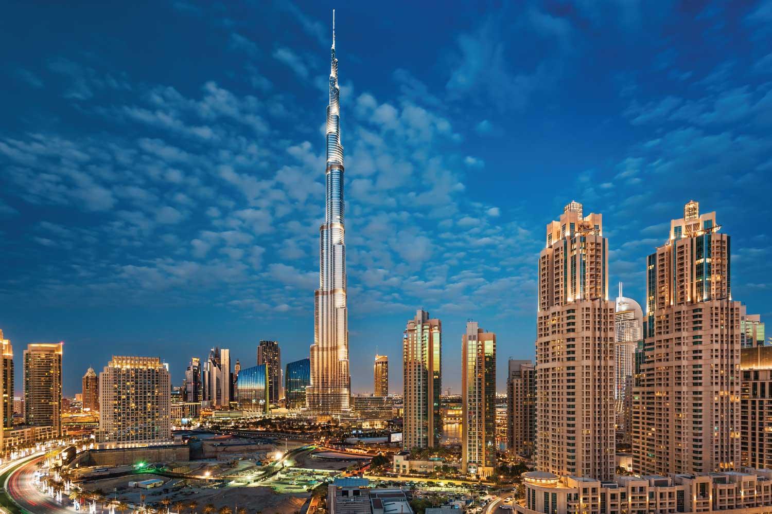 عقارات دبي تحقق نمواً صاروخياً وتتحدى توقعات التباطؤ العالمي    السوق يقترب من حاجز التريليون درهم بزخم غير مسبوق مدعوم بأسس اقتصادية متينة