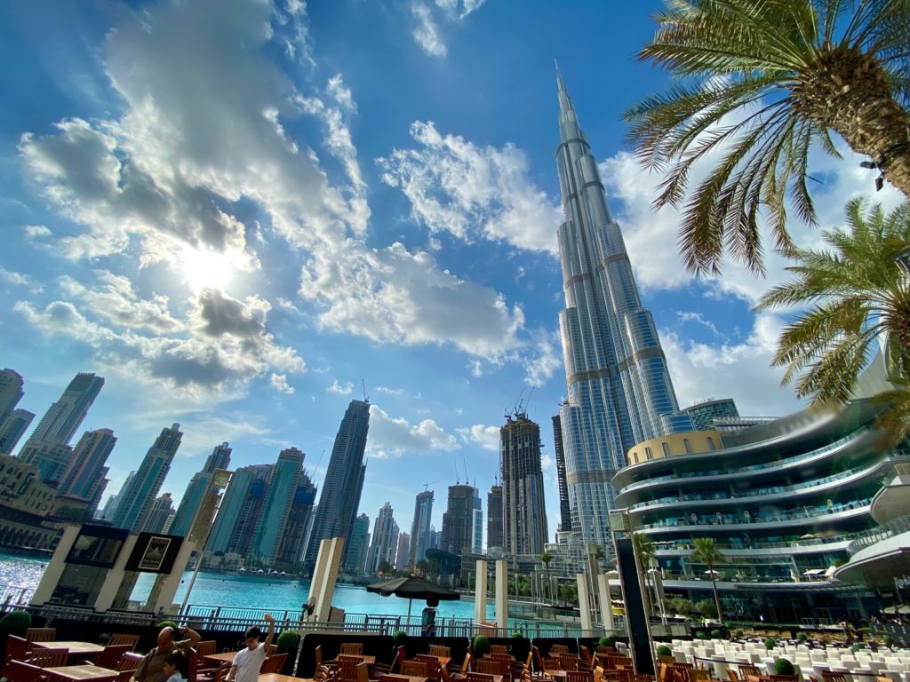 دبي تسجل 14.94 مليار درهم مبيعات عقارية أسبوعياً وسط أداء قوي للسوق