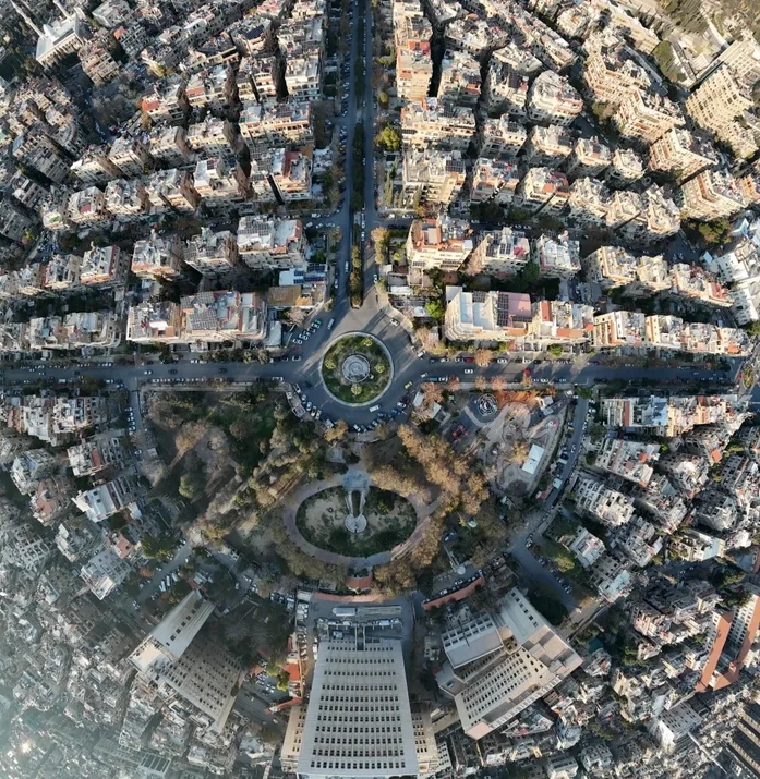سوريا.. بين إيواء النازحين وإغراء الاستثمارات الفاخرة أبراج على وشك النهوض