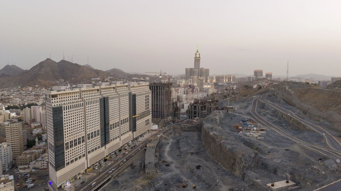 "ذاخر للتطوير" تستعين بـ"شبه الجزيرة" لاستكمال تنفيذ البنية التحتية لمشروع ذاخر مكة أكبر مشروع متكامل بشمال الحرم