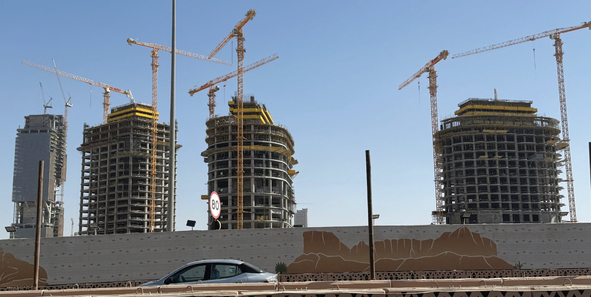 أبراج ذا أفنيوز الرياض الشاهقة تدخل حيز التنفيذ لتحوّل المشهد الحضاري في العاصمة