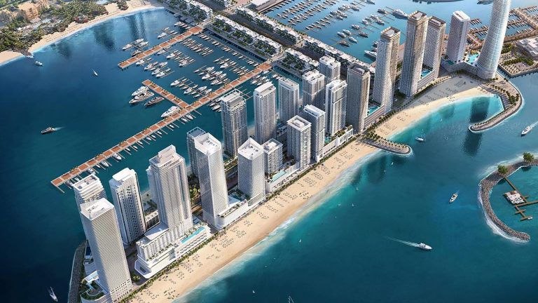 أبرز المناطق الساحلية للاستثمار العقاري الفاخر في دبي 2026