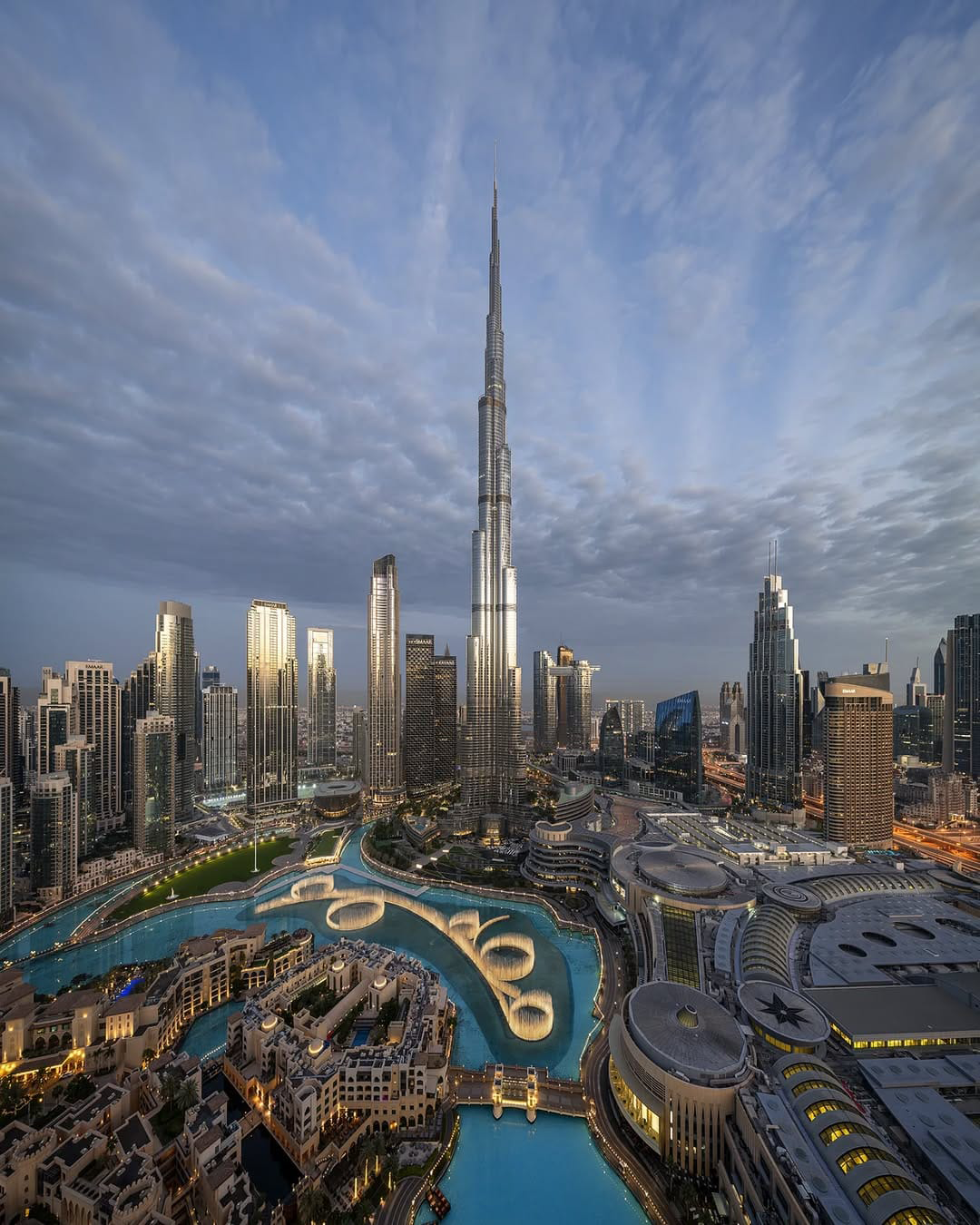 المبيعات تستأثر بـ 8.7 مليار درهم عبر 3 آلاف صفقة.. و"جزر دبي" تتصدر المشهد العقاري عقارات دبي تواصل الزخم.. 11.7 مليار درهم إجمالي التصرفات في أسبوع واحد